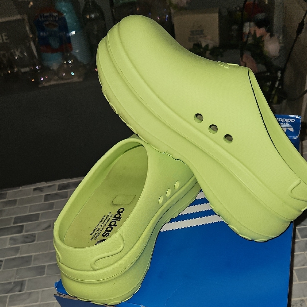 Adidas Womans Neon Green Slippers